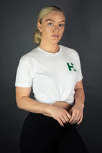 Load image into Gallery viewer, White Crop Tops
